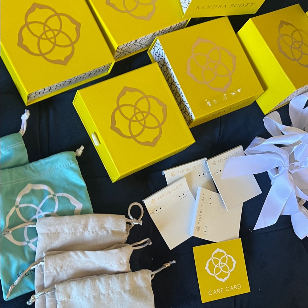 Kendra Scott Yellow Boxes with Turquoise and Cream Bags bows cards - Picture 6 of 8